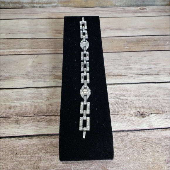 Vintage Jewelry - Vtg 20s or 30s art deco clear rhinestone bracelet